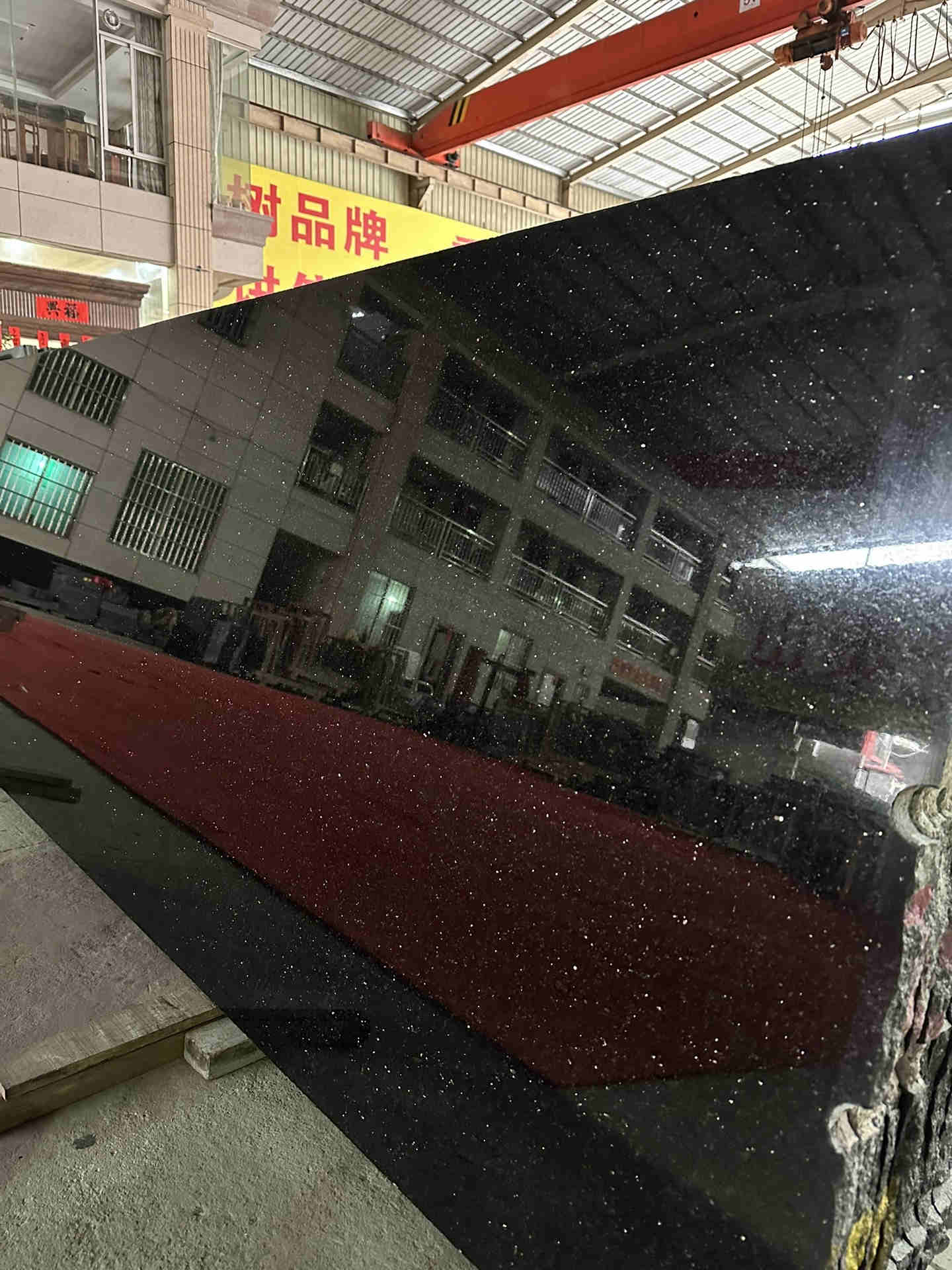 蒙古黑石材：永恒的黑，永恒的美